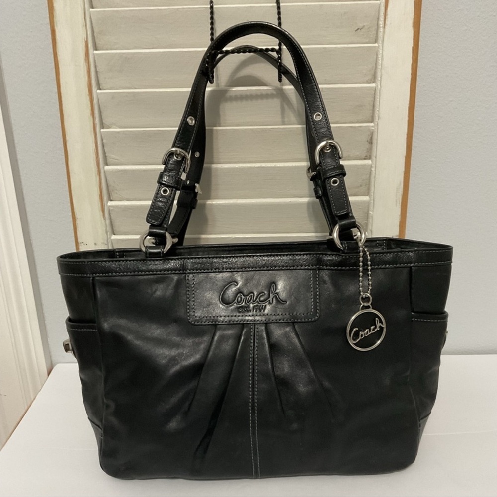 Coach Black Leather Shoulder Bag
